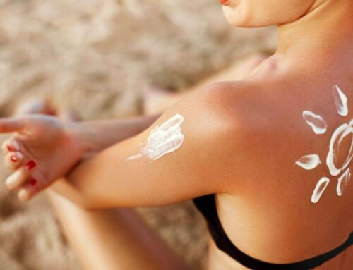 Proteggere la pelle dal sole con i giusti solari